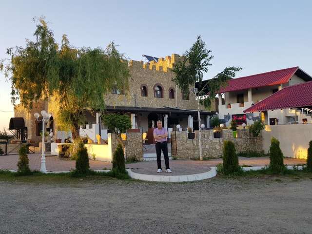 Гостевой дом Royal Castle Paşcani-42